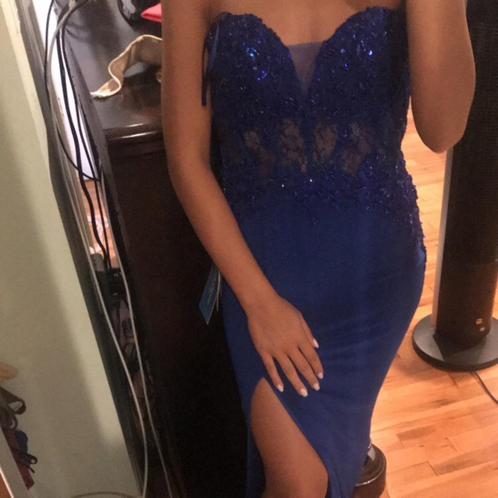 Beautiful strapless blue dress